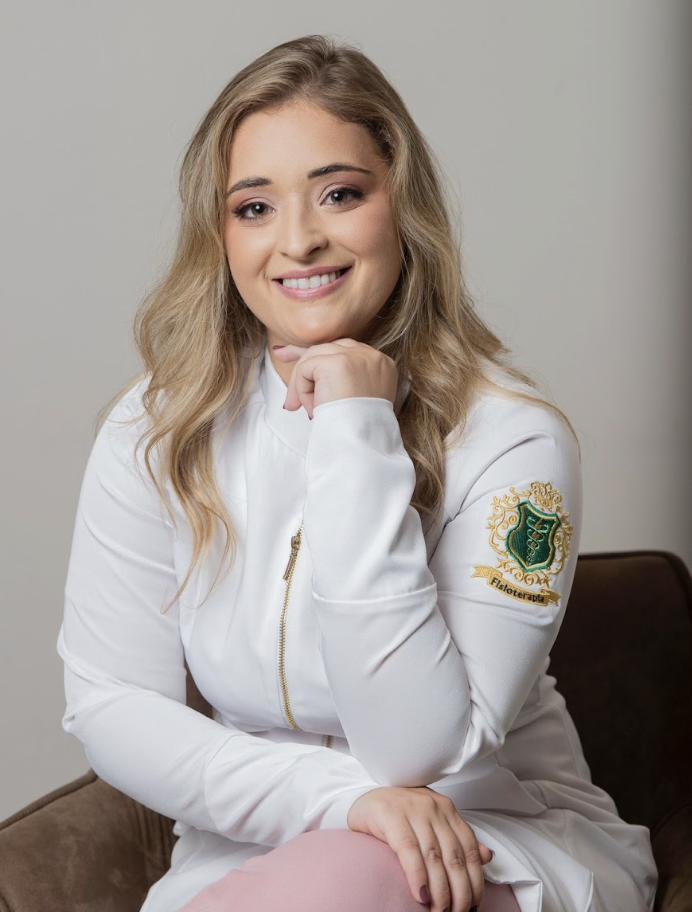 Caroline Barbosa fisioterapeuta geriátrica idosos NEFES Santa Bárbara MG