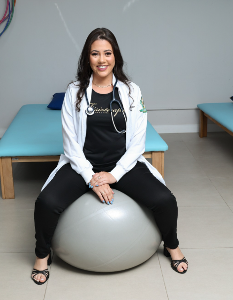 Dra. Débora - Pilates na bola NEFES